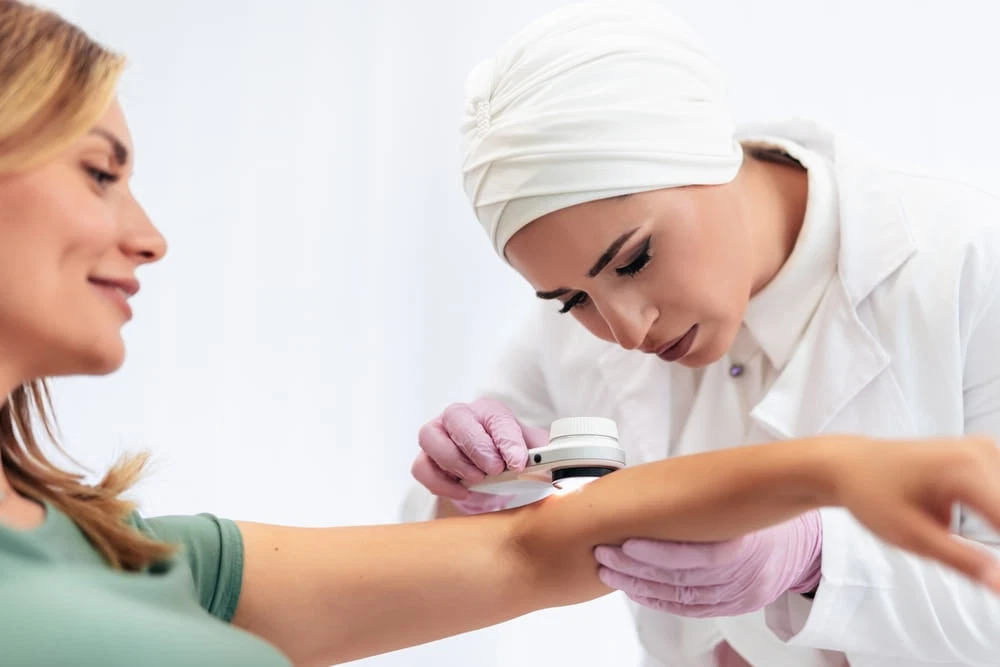 How Dermatologists Diagnose and Treat Eczema